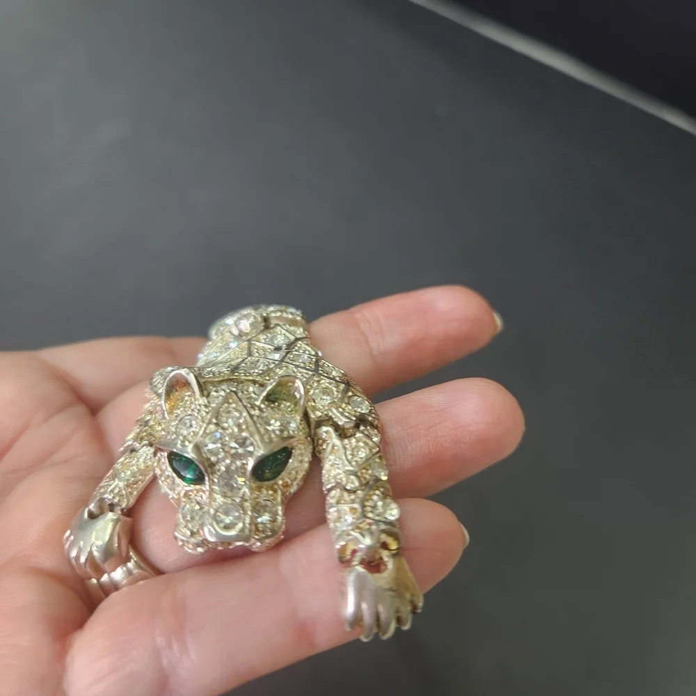N/A elegant silver